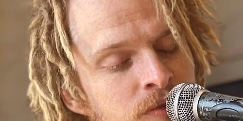 Tom Leighton @ The Grove 