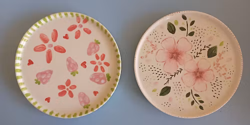 Pottery Painting Evening at Tesoro Lounge