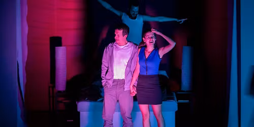 ROM\u00c1N PRO \u017dENY