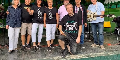 Parkkonzert mit der Musikgruppe Wahre Freunde