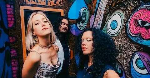 Daiseychain \/ Reverends \/ Montage at The EARL