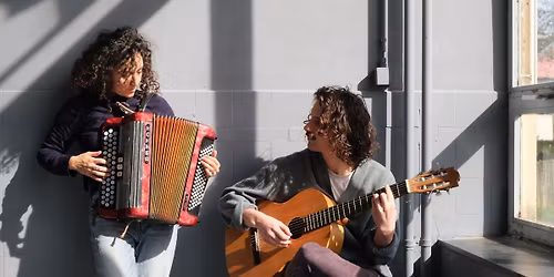 T'es qui toi? - Famille