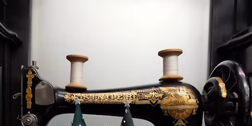 Christmas Tree Pincushions