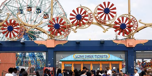 Parking - Peking Acrobats - Newark