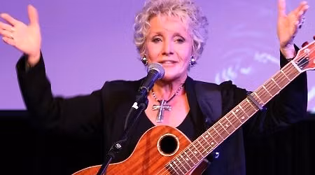 Lacy J Dalton's Country Christmas Concert with Dale Poune at Historic Sutter Creek Theatre