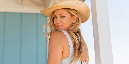 Aubrey Wollett at Welcome to the Farm