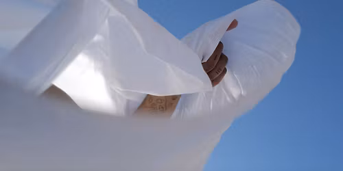 Performance \u00ab Travail d\u2019Arabes. Fjar \u00bb de Cherine Amar et Yaya Bela