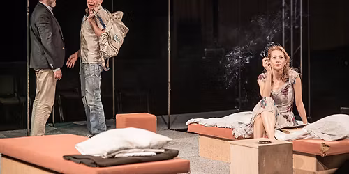 "Ta\u015bma" \/ re\u017c. Micha\u0142 Siegoczy\u0144ski \/ GRAMY w CSW Zamek Ujazdowski