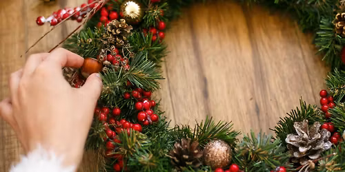 Christmas Wreath Workshop - Fleet Parish Community Centre