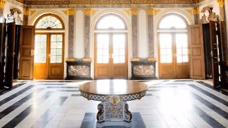 S\u00e6rrundvisning p\u00e5 Eremitageslottet