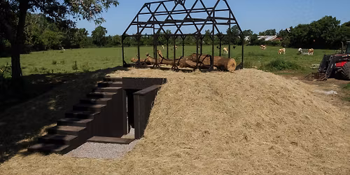 Vernissage: Survival Kit