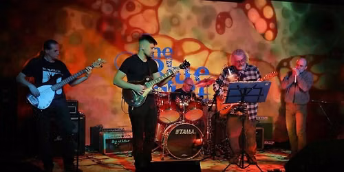 The Blue Shift - \u0150szbe hajl\u00f3 blues est