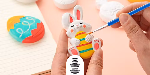 Keram\u00edkf\u00edg\u00farusmi\u00f0ja - Listasmi\u00f0ja \u00ed P\u00e1skafr\u00edinu