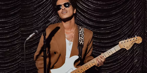 Bruno Mars, Raye & DJ Pee.Wee