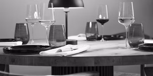 Wir lieben Schaumwein" Winzersekte rustikal mit Brotzeit