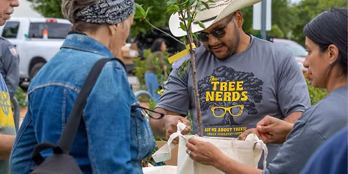 D\u00eda del Arbol: Heritage Trees