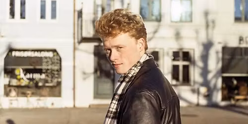 August Selnes \/\/ Antikvariatet