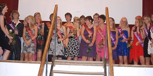 Poj\u010fme se sej\u00edt po tolika letech \ud83e\udd70 9.A, 9.B, 9.C \u2022 rok ukon\u010den\u00ed 2010