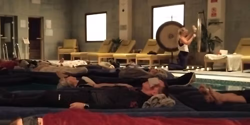 Floating Gong Bath