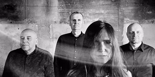 Dunaj & Jana V\u00e9brov\u00e1  \/ Caf\u00e9 V lese