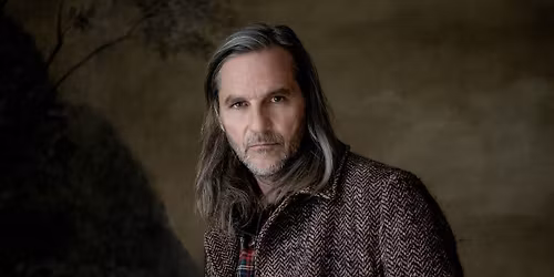 Koll\u00e1r-Klemencz L\u00e1szl\u00f3 zen\u00e9s irodalmi estje a M\u0171v\u00e9szetMalomban