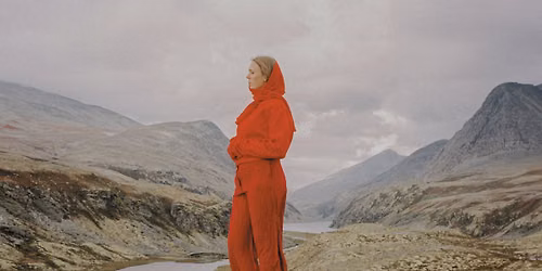 Juni Habel + Toria Wooff (UK) \/\/ Landmark