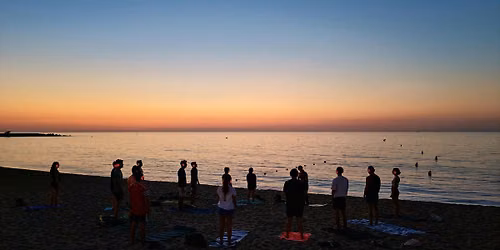 Sunrise Somatic Yoga - BARCELONA