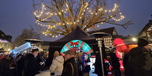 36. K\u00f6nigst\u00e4dter Weihnachtsmarkt der Ortsvereine