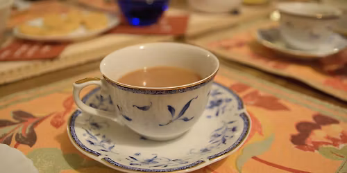 LEARN Friendsgiving Tea Swap