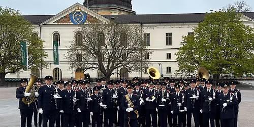 Vaktparad med h\u00f6gvaktsavl\u00f6sning