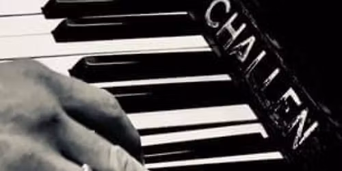 Live Entertainment: Paul Smith 