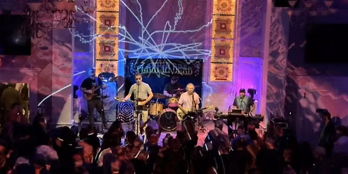 Barn Session - Playing Dead