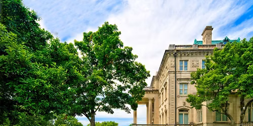 Summer Sundays on the Historic East Lawn