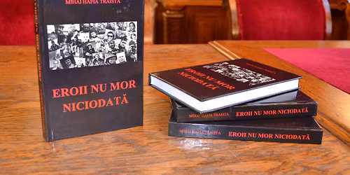 FILIT \/\/ NegruZzi pe Alb: Dialog cu scriitorul Mihai Hafia Traista :  \u201eEroii Nu Mor Niciodat\u0103\u201d