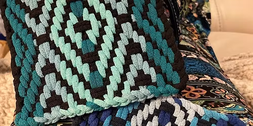 HOLIDAY SALE & CRAFT SHOW