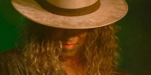 Casey James