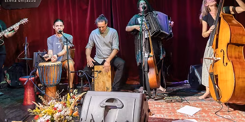 GOJI - Pouli\u010dn\u00ed \u0161um z Hradce Kr\u00e1lov\u00e9