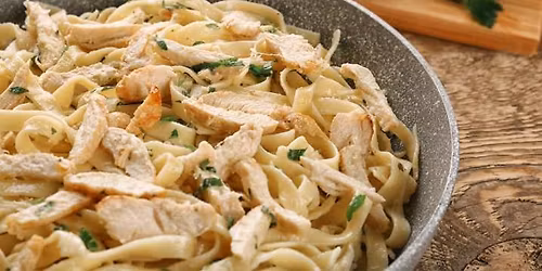 Make Alfredo Pasta With Chef Maricarmen at a Local Brewery
