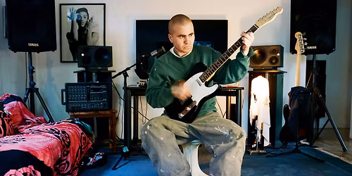 Avery Tucker - 8mm Bar, Berlin