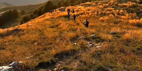 Tramonto in Lessinia, cena in rifugio e rientro con la luna piena
