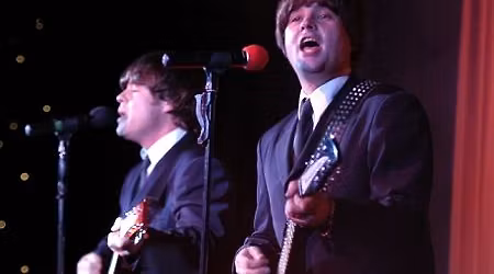 TWO BEATLES @TAUNTON DEANE BOWLSCLUB