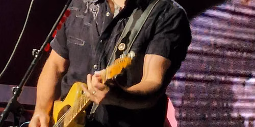 Brad Paisley  Jake Worthington & Laci Kaye Booth