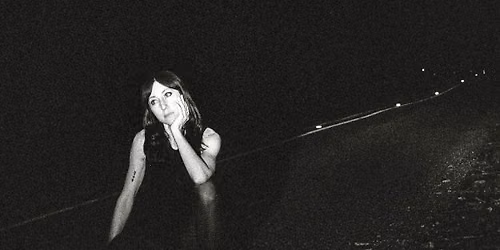 Lauren Lakis (Texas-Berlin \/ dreamgaze, alt. rock)+ Izzy Outerspace (Los Angeles \/ alt. rock, pop)