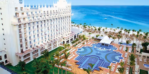 Dawn and Zac Travel to Aruba