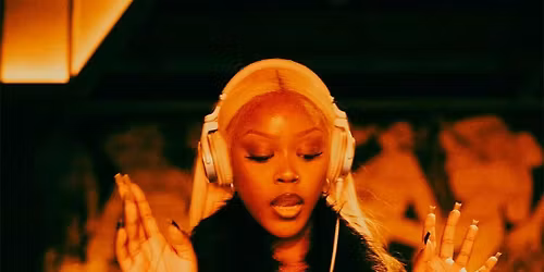 Y2K Night & Funky Natty