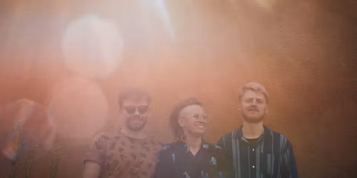 JazzKLUB \/ Joanna Duda \/ Z mi\u0142o\u015bci do rytmu i elektroniki