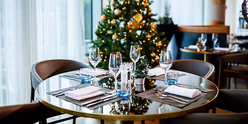 Christmas Day Carvery Lunch in Schpoons & Forx 