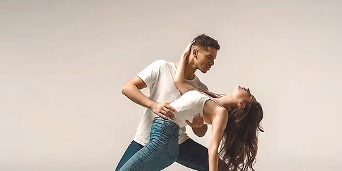 July Amor\u00e9 Dance - Bachata