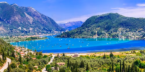 \u041f\u043e\u0447\u0438\u0432\u043a\u0430 \u0441 \u0430\u0432\u0442\u043e\u0431\u0443\u0441 \u043d\u0430 \u043e\u0441\u0442\u0440\u043e\u0432 \u041b\u0435\u0444\u043a\u0430\u0434\u0430