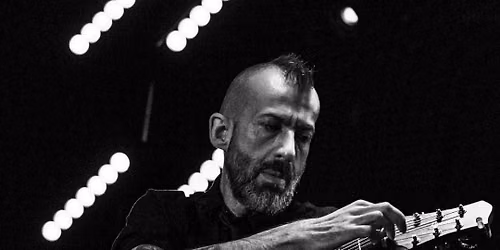 Jon Gomm